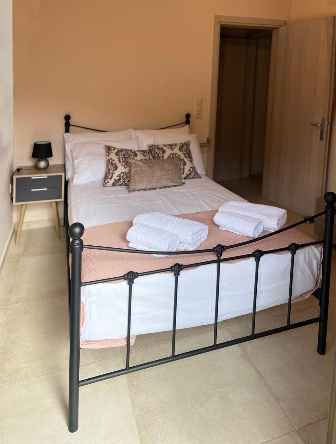 Capostango Apartments - Stunning Views Of Libyan Sea Ano Rodhakinon Ngoại thất bức ảnh